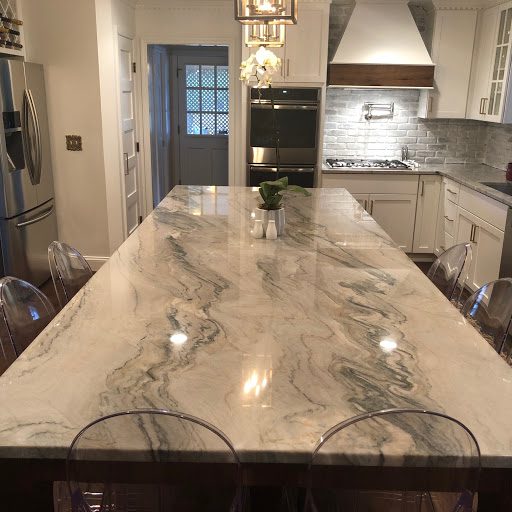 Deeply veined quartzite countertop in cool colors