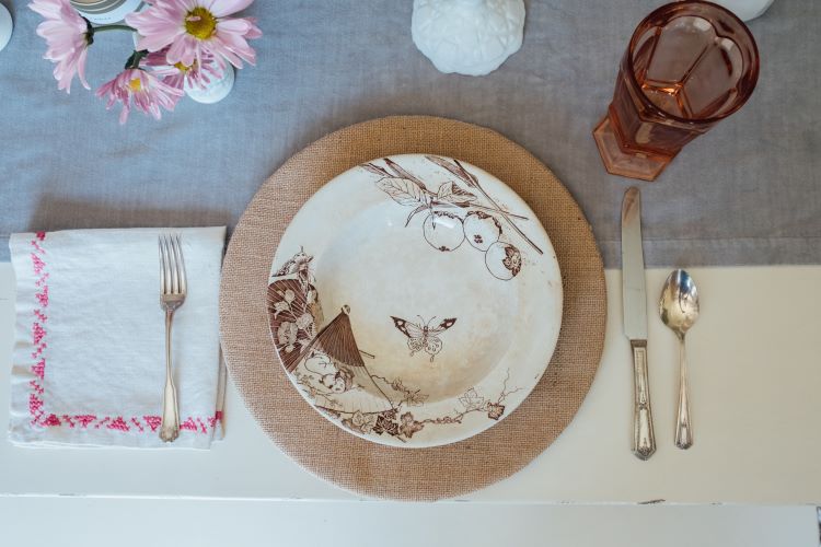 simple place setting using vintage items