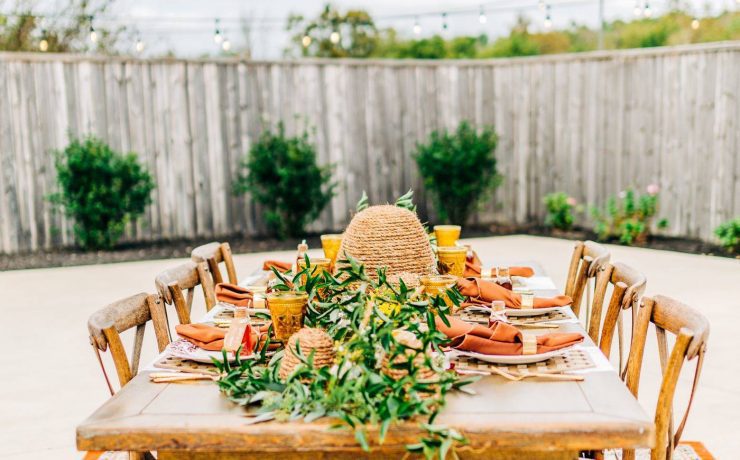 fall wedding tablescape with honey and bee details