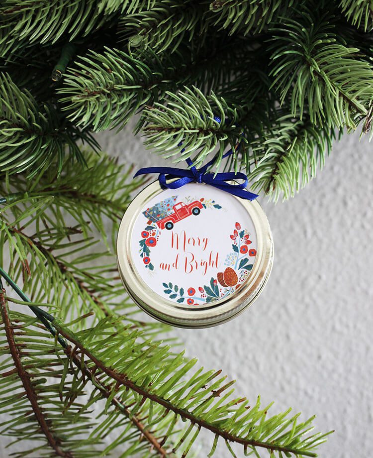 DIY farmhouse style Christmas ornament