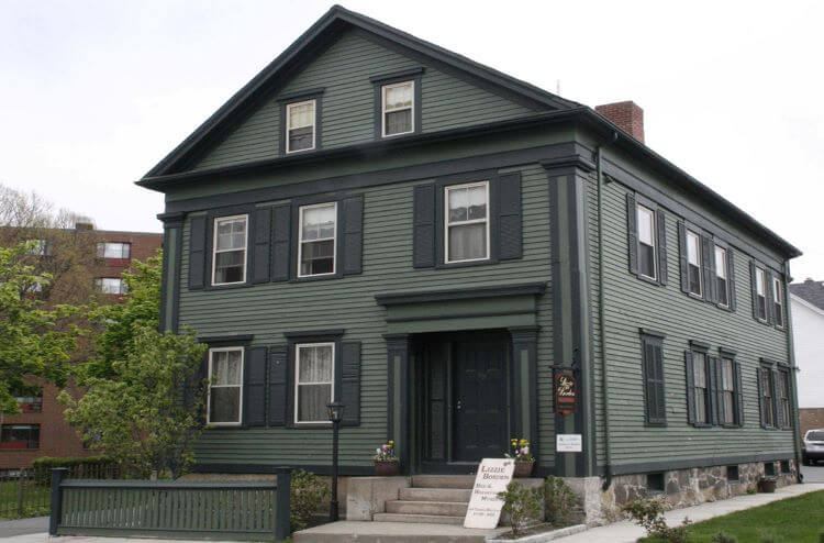 A spooky spot to visit in Massachusetts, The Lizzie Borden House Bed and Breakfast