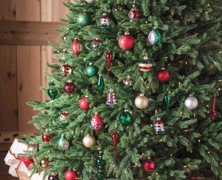 real or fake Christmas tree? Fake christmas tree decorated