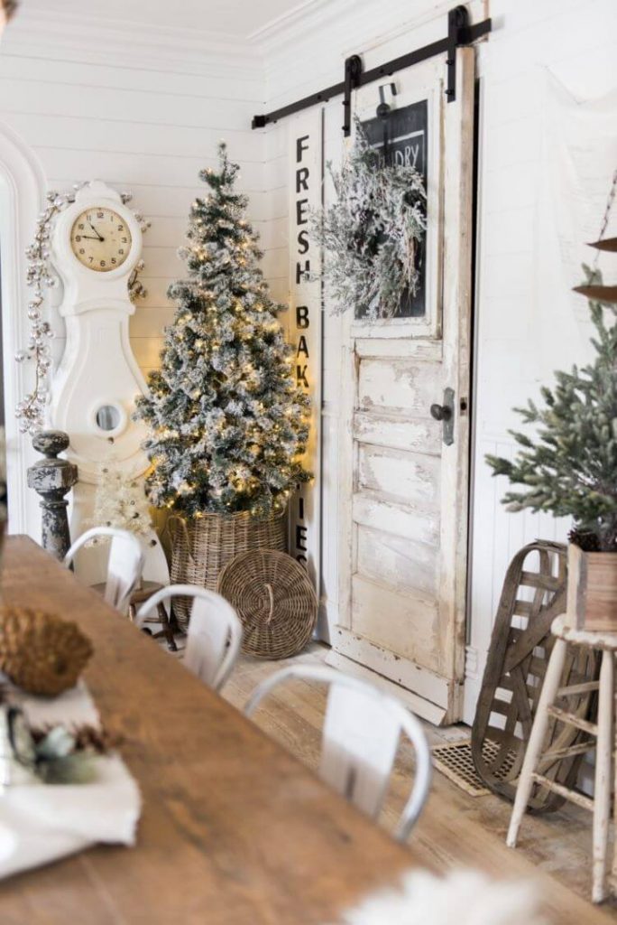 Farmhouse Christmas Tree Ideas - Boxwood Ave.