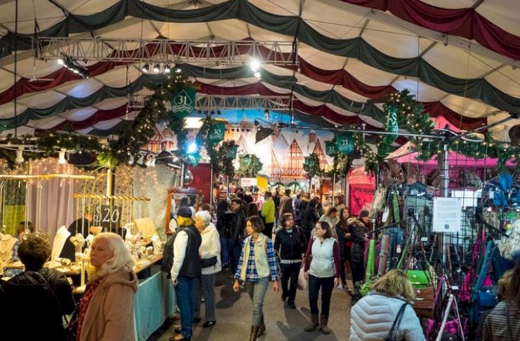 More than a hundred professional artisans at Christkindlmarkt, Pennsylvania