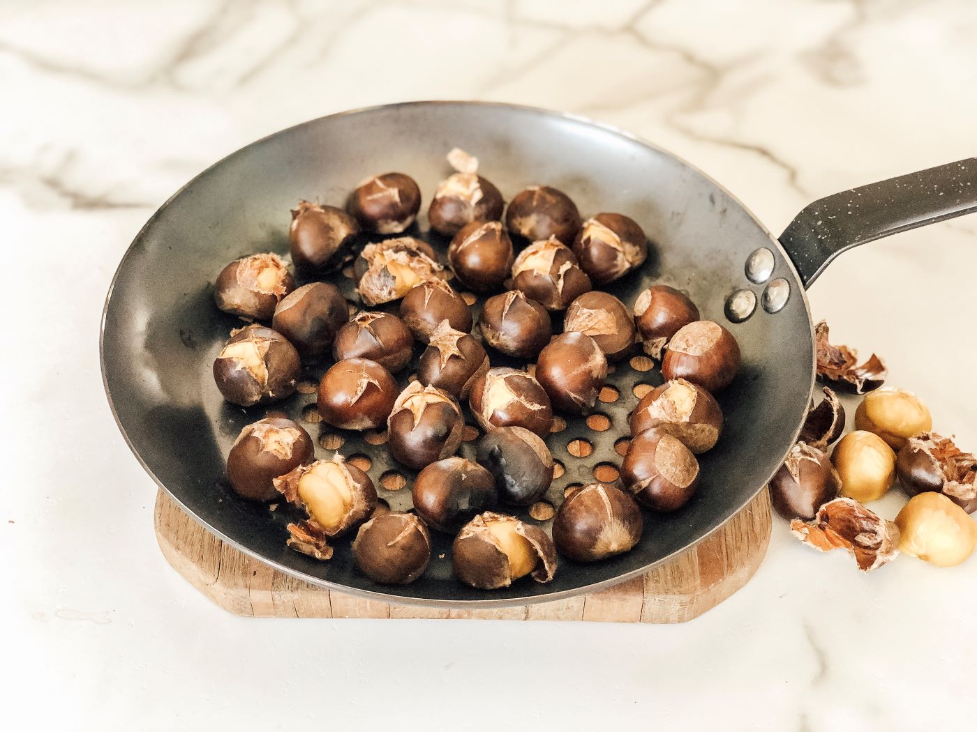 Long Handled Chestnut Roasting Pan