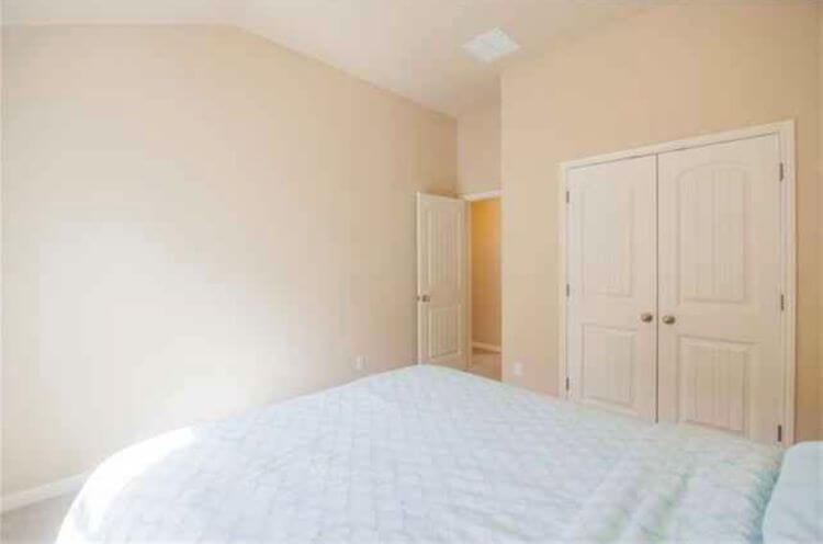 A bare room in yellow beige and no furniture