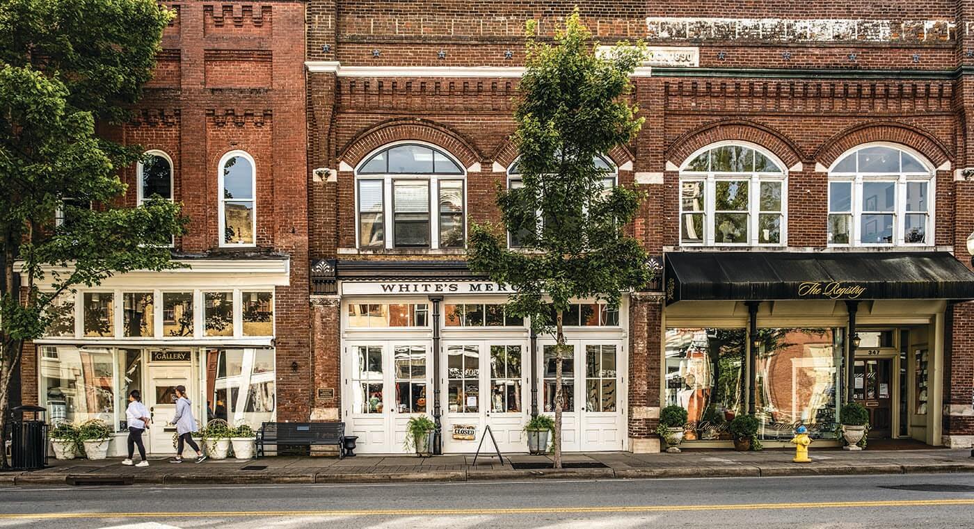 Shop fronts in Franklin, Tennessee