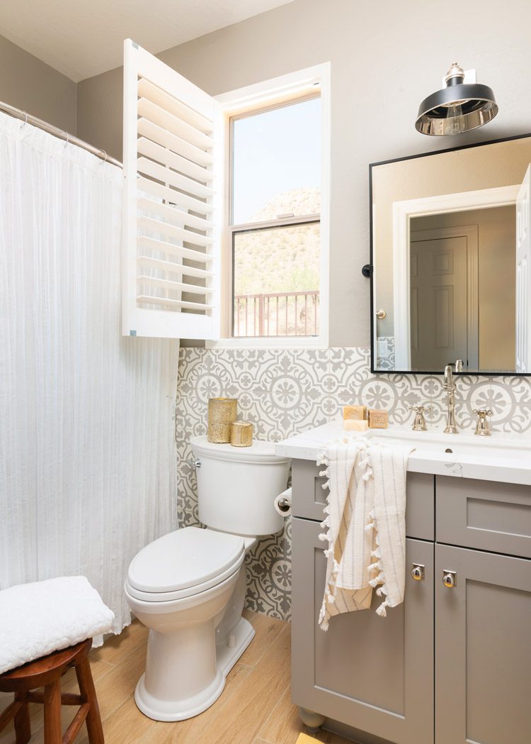 Desert farmhouse bathroom