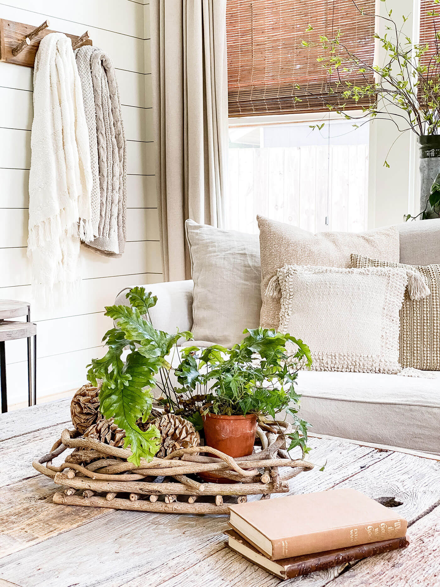 Get a Cozy Home Year-Round - American Farmhouse Style