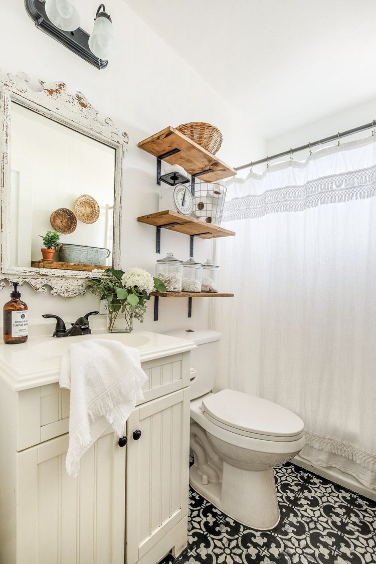 farmhouse bathroom