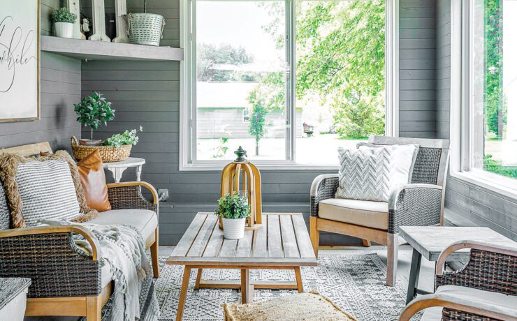 Iowa fixer-upper sunroom