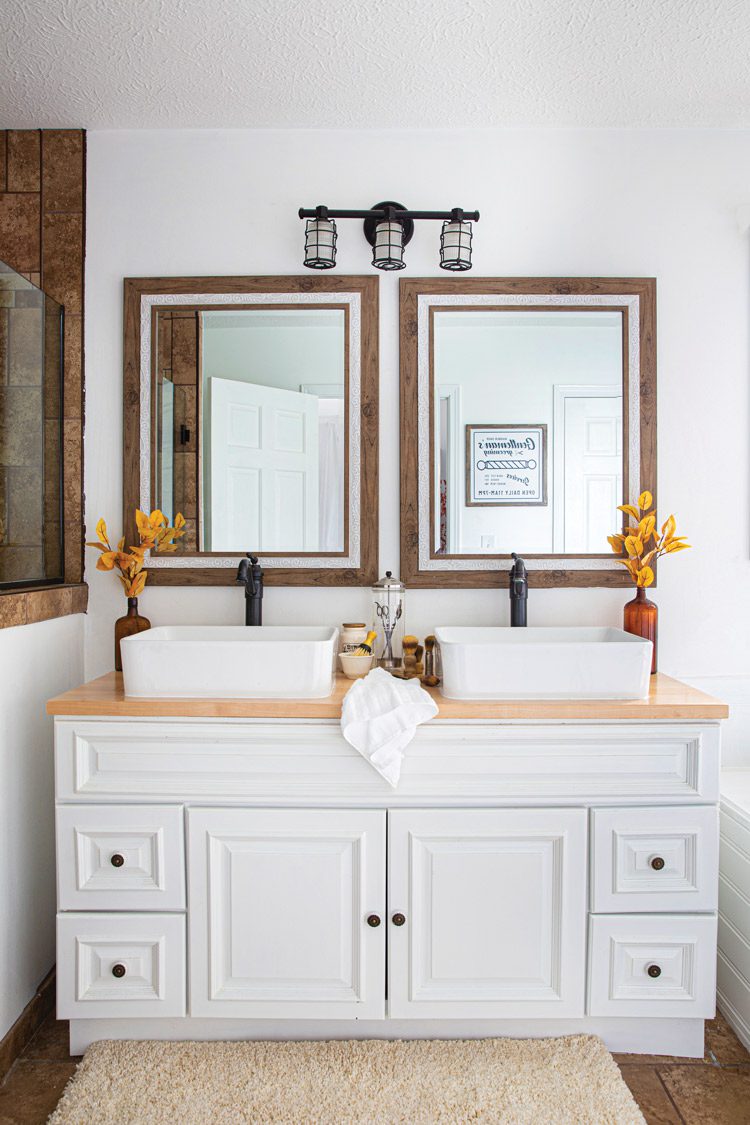 farmhouse style bathroom