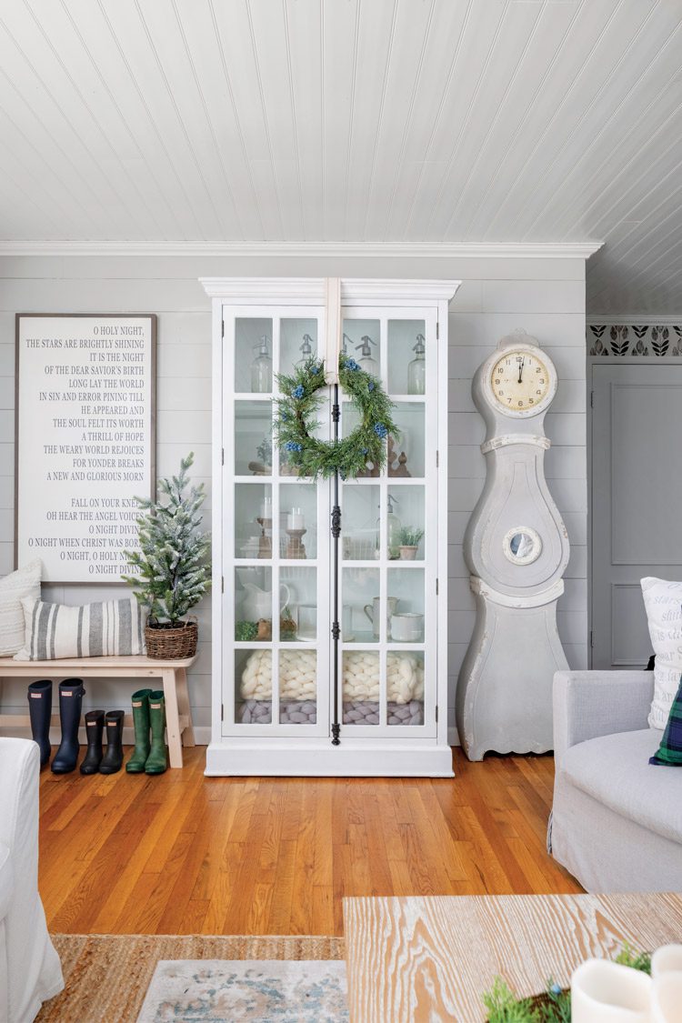 Blogger Sarah Wagner uses her holiday décor to make the space seem larger than it is.