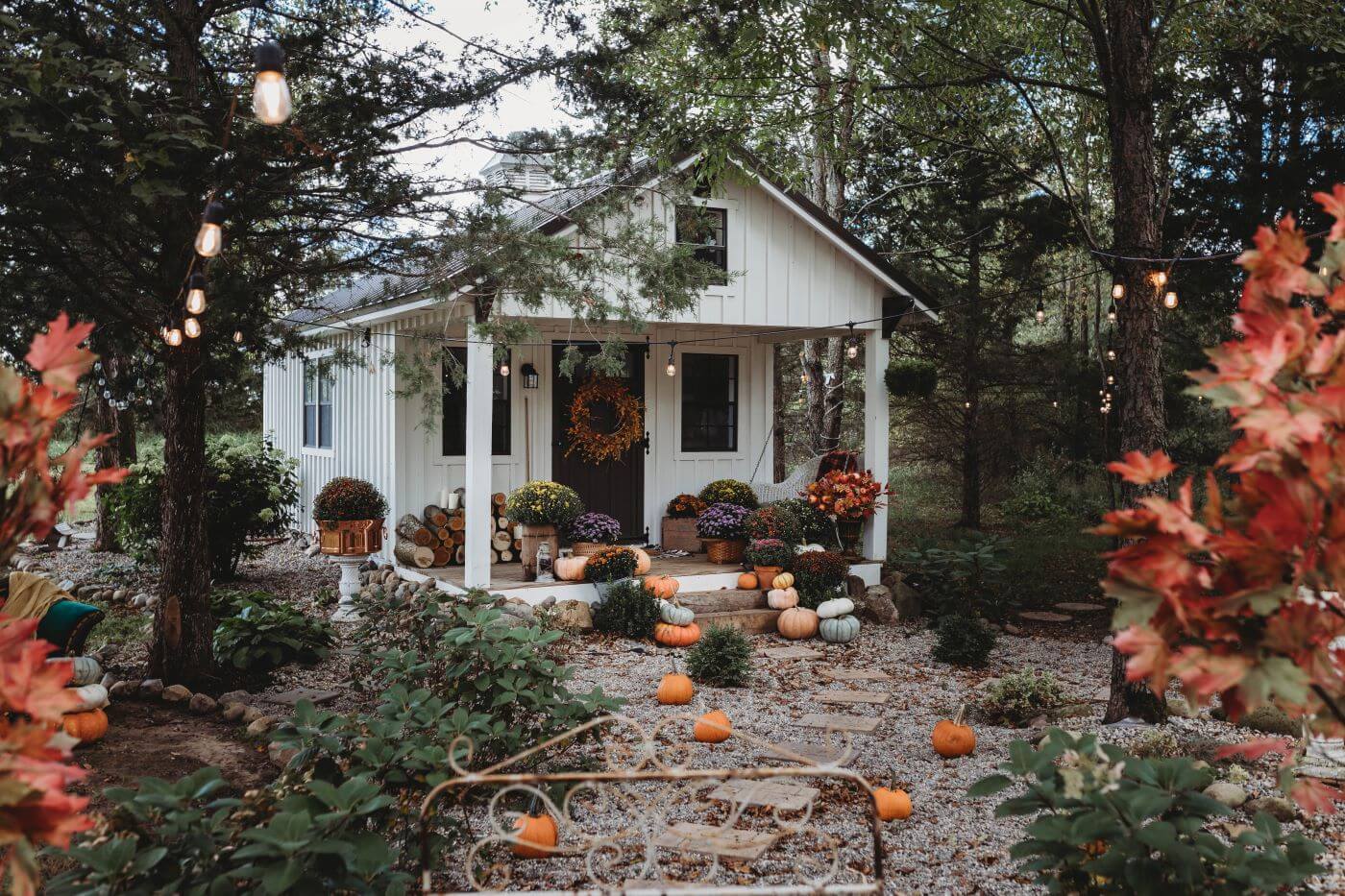 Collecting the Vintage Typewriter - American Farmhouse Style