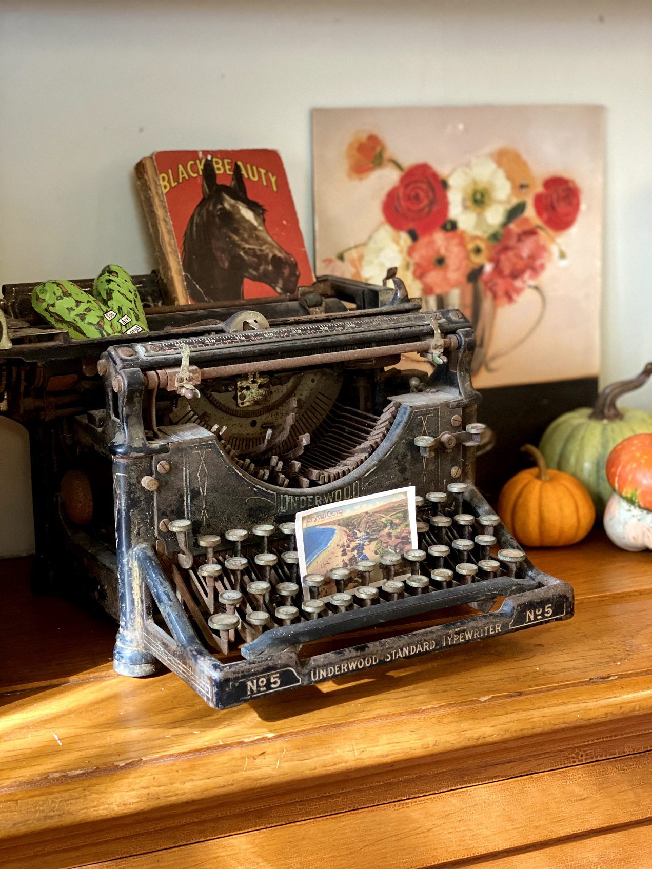 Collecting the Vintage Typewriter - American Farmhouse Style