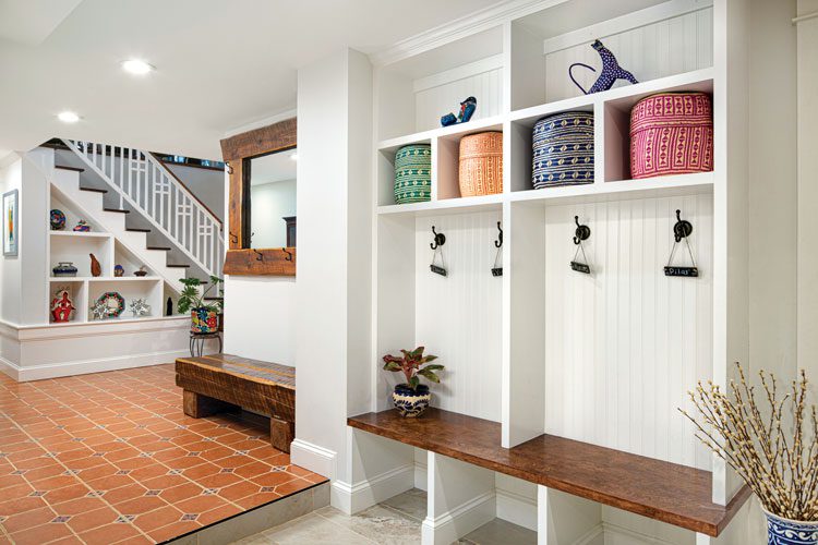 Mudroom is one of the best aspects of design that fit farmhouse style. 