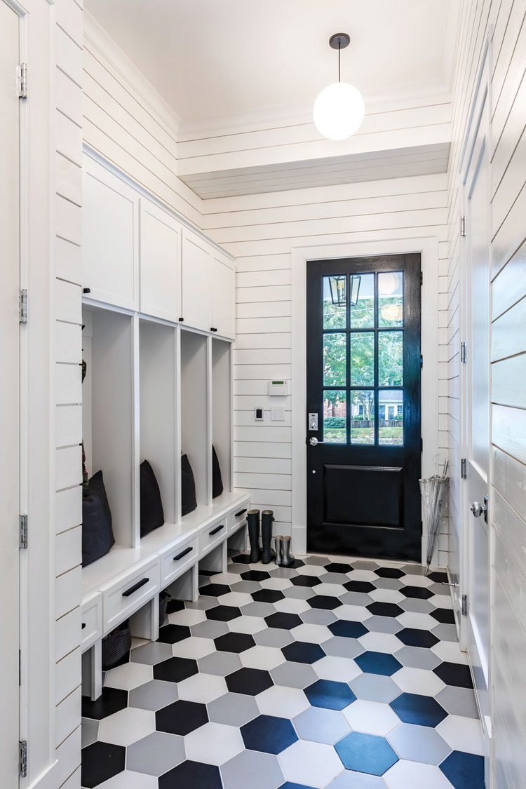 Mudroom Makeover for farmhouse style