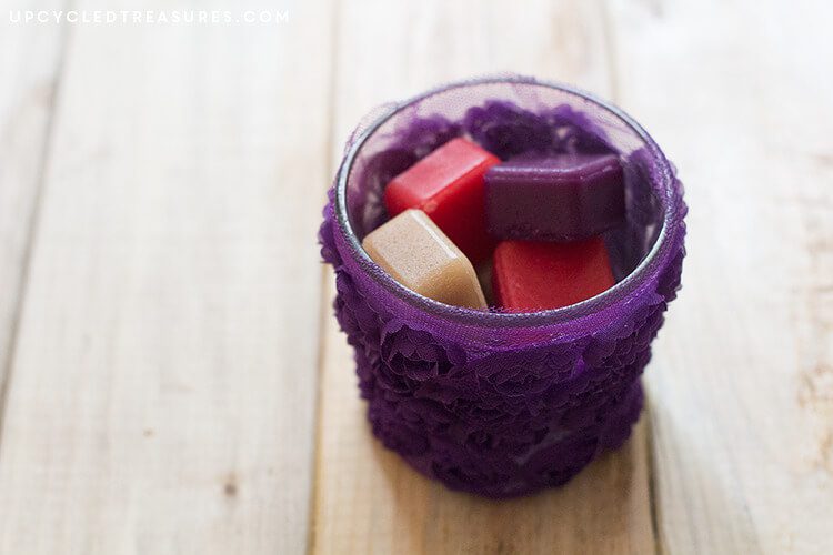 wax melts in a candle jar