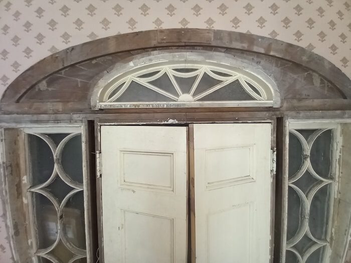 inside of georgian door