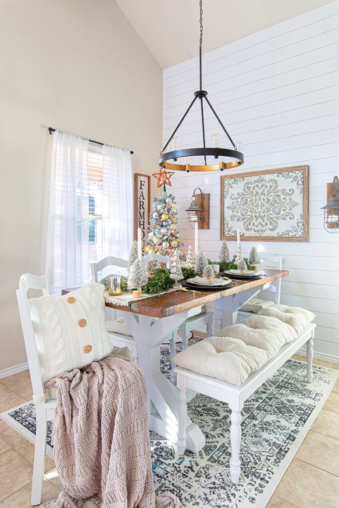 festive Texas home farmhouse withe neutral palette