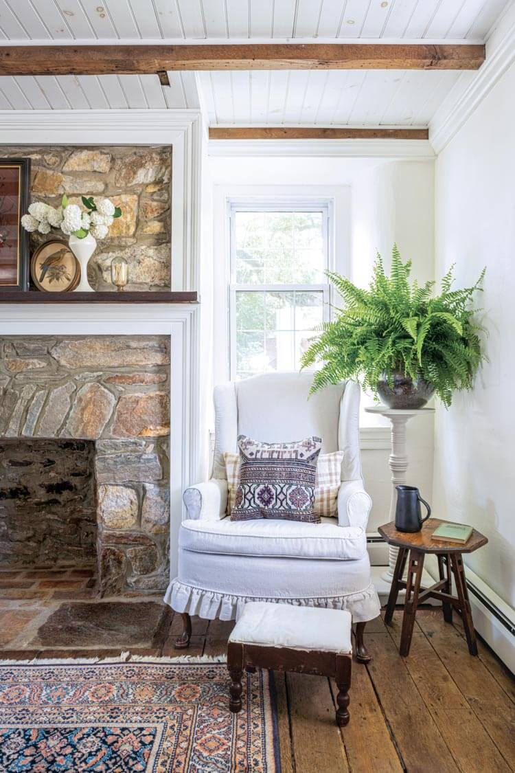 historic home sitting area