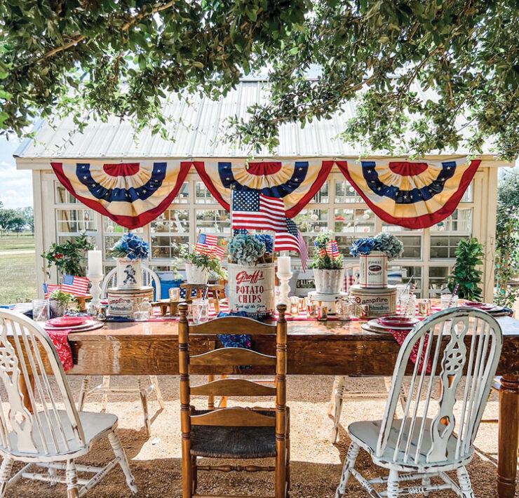 Fourth of July outdoor tablescape