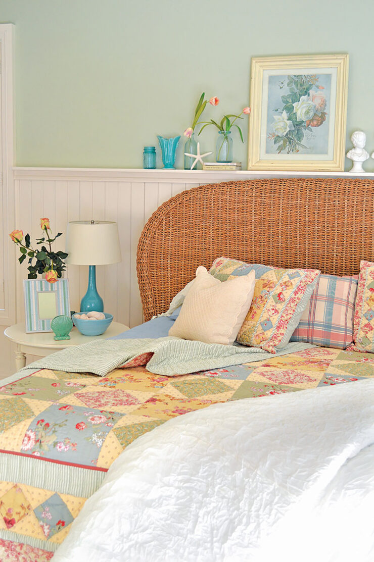 quilt on bed with coastal theme