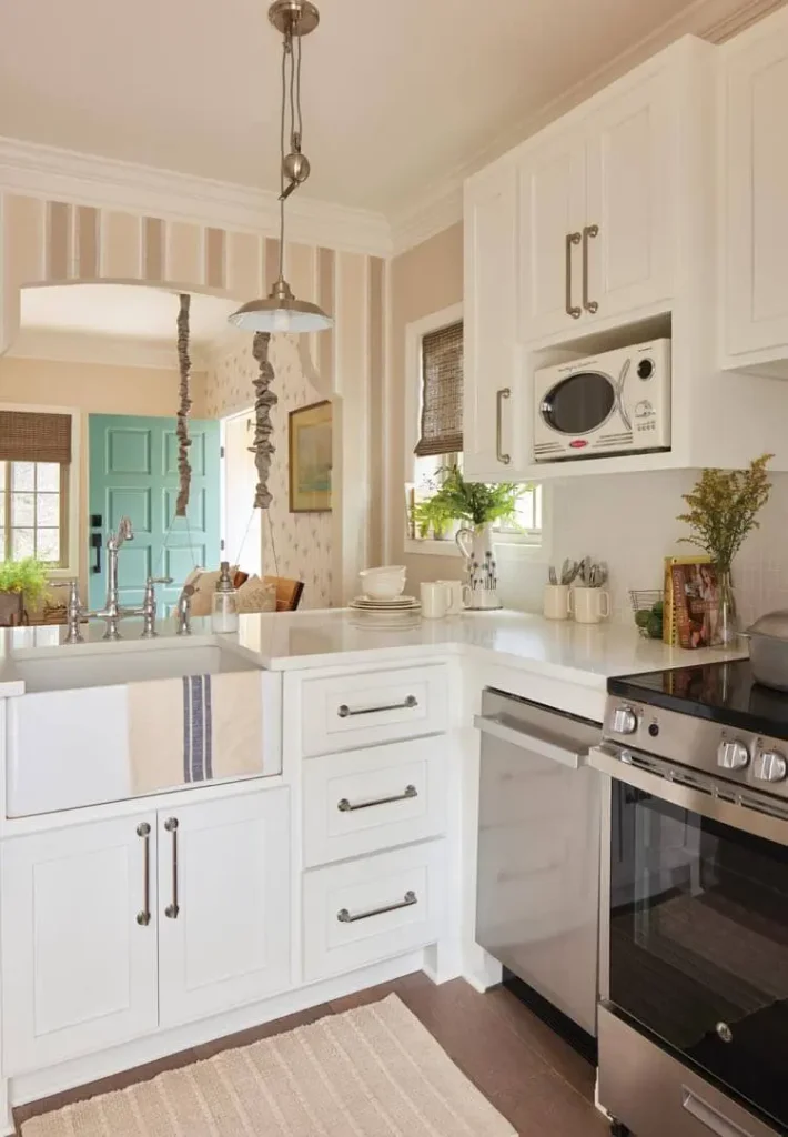 neutral striped and dandelion wallpaper in The Villas at Spanish Court