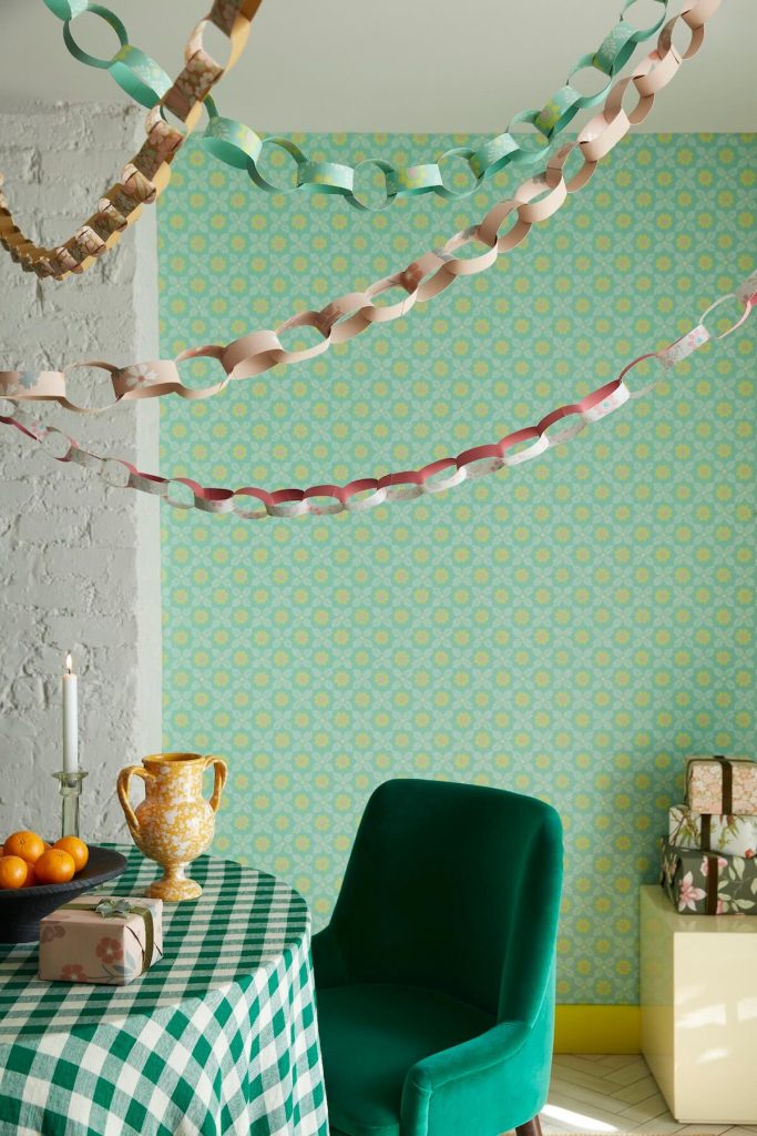 wallpaper extra made into paper chains