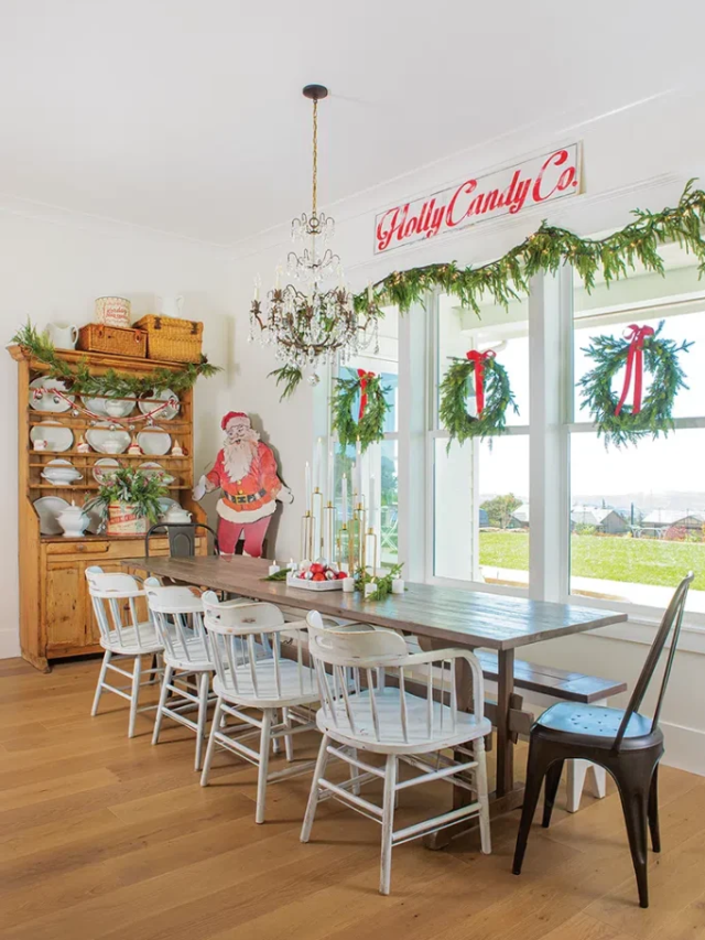 Simply Vintage Home at Christmastime