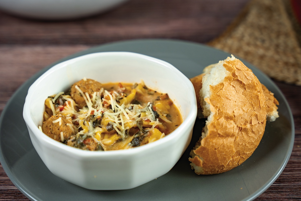 one-pot meatball tortellini soup