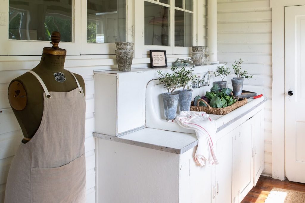 potting sink in mudroom of 1890 farmhouse in Florida